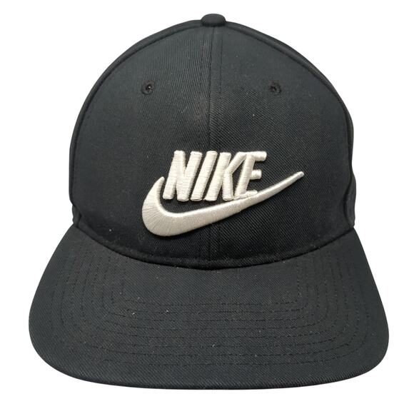 Nike Swoosh Snapback Hat Black One Size Embroidered Logo Adjustable - Picture 1 of 10